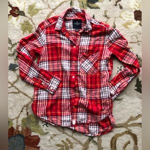 American Eagle Outfitters Red Button Up Flannel Size Small